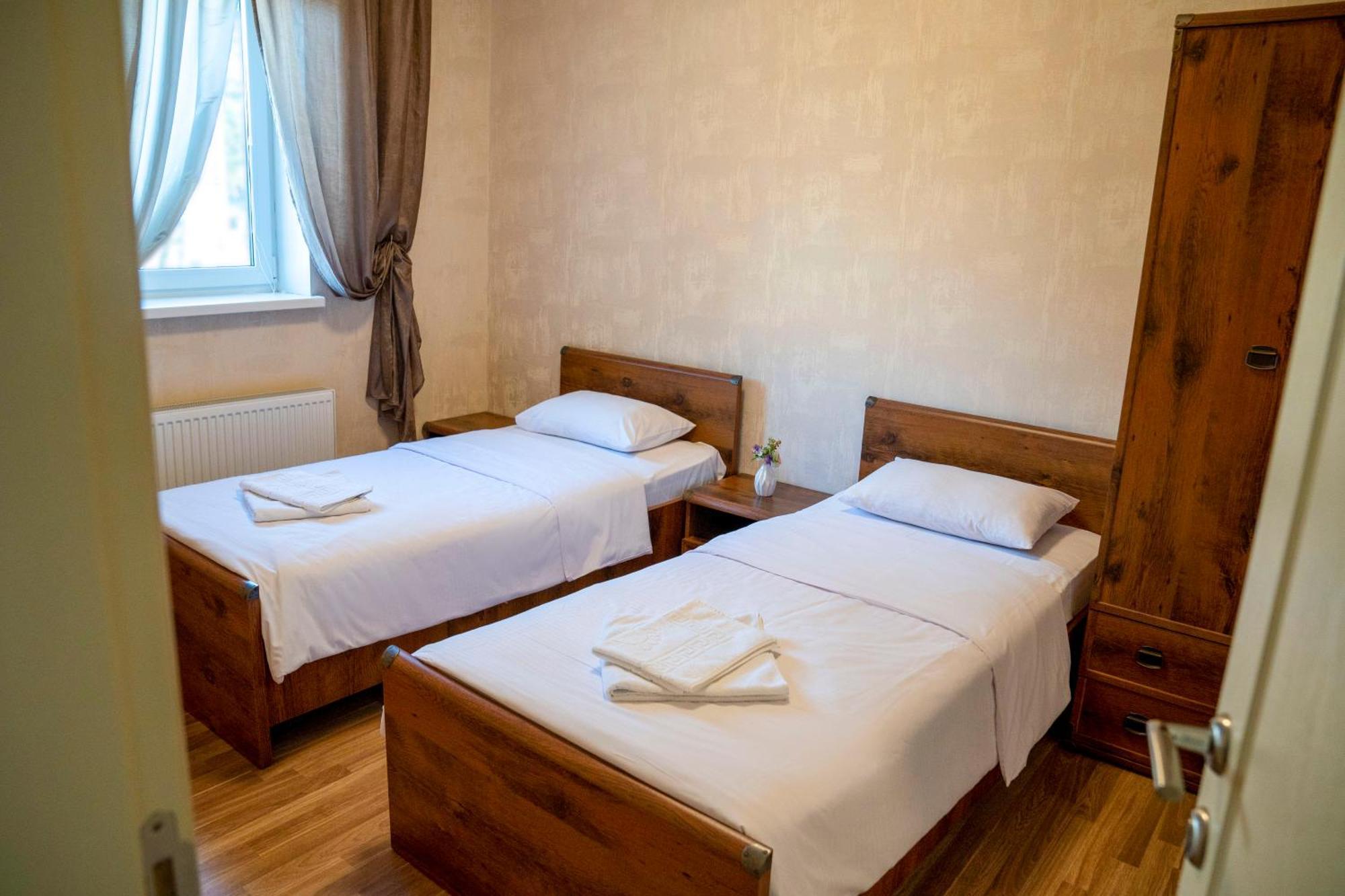 Guest House Kiev Forest Exterior photo